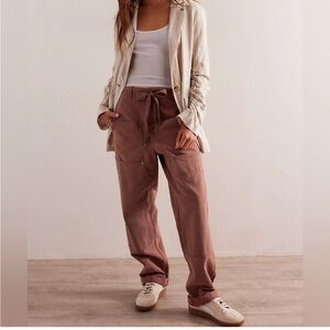 We the Free Hayden Pull on Pants Womens Size Large Brown Cargo Wide Leg Bohemian